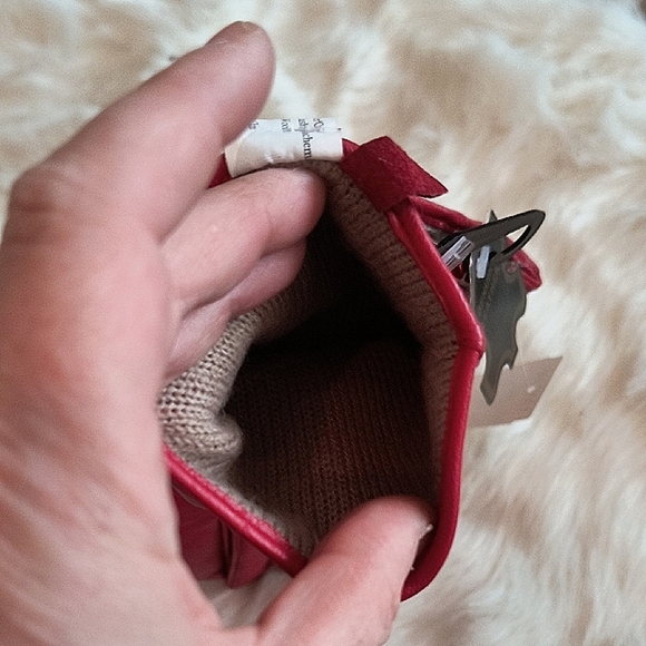 NWT Taylor Red Leather Gloves. Size Large. - Picture 5 of 5